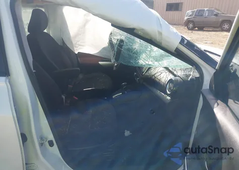 2018 Nissan Kicks Sr z USA, uszkodzony, nr VIN 3N1CP5CUXJL501988